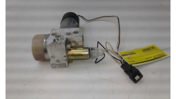 Begagnade Hydraulpump Volkswagen Phaeton (3D) 6.0 W12 48V 4Motion Pris € 156,45 Marginaltabell erbjuds av Wessel Parts & Service B.V.