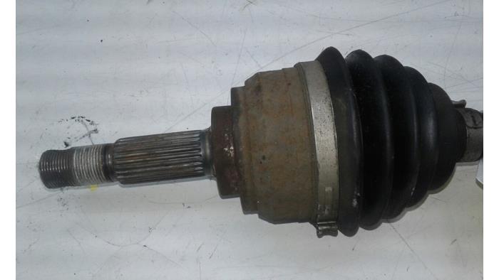 Front drive shaft, left from a Nissan Note (E12) 1.5 dCi 90 2016