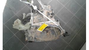 Used Gearbox Peugeot 2008 (UD/UK/UR/US/UX) 1.5 BlueHDi 100 Price on request offered by Autobedrijf G.H. Wessel B.V.