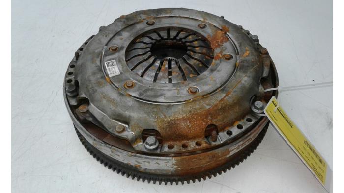 Gebrauchte Schwungrad Opel Astra K Sports Tourer 1.4 Turbo 16V Preis € 261,45 Margenregelung angeboten von Wessel Parts & Service B.V.