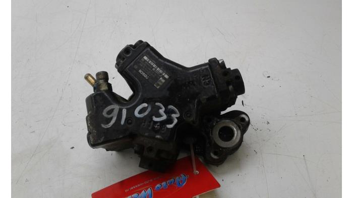 Usagé Pompe diesel Opel Astra H (L48) 1.2 16V Twinport Prix € 208,95 Règlement à la marge proposé par Wessel Parts & Service B.V.