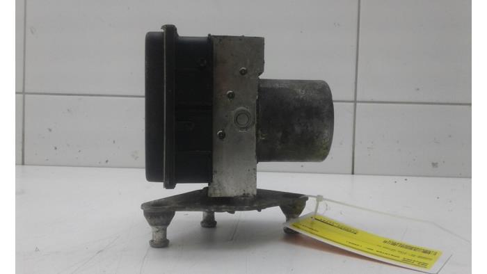 Begagnade ABS-pump Mercedes Sprinter 3,5t (906.63) 311 CDI 16V Pris € 103,95 Marginaltabell erbjuds av Wessel Parts & Service B.V.