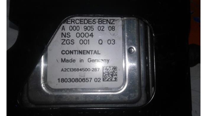 Nox Sensor van een Mercedes-Benz Vito (447.6) 1.6 111 CDI 16V 2018