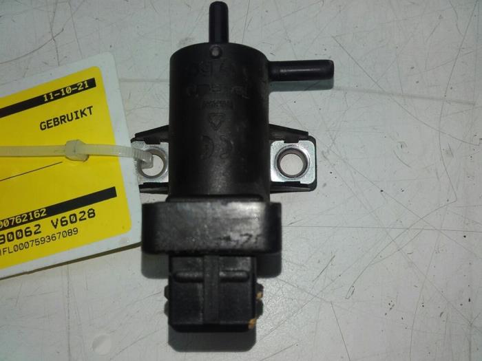 Usagé Divers Renault Trafic (1FL/2FL/3FL/4FL) 1.6 dCi 125 Twin Turbo Prix € 36,75 Règlement à la marge proposé par Wessel Parts & Service B.V.