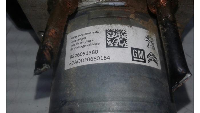 Usagé Pompe ABS Opel Crossland (X) 1.6 CDTi 120 Prix € 72,45 Règlement à la marge proposé par Wessel Parts & Service B.V.