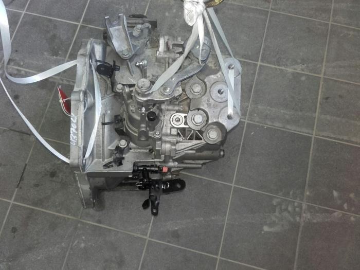 Gebrauchte Getriebe Opel Astra K 1.4 Turbo 16V Preis auf Anfrage angeboten von Wessel Parts & Service B.V.