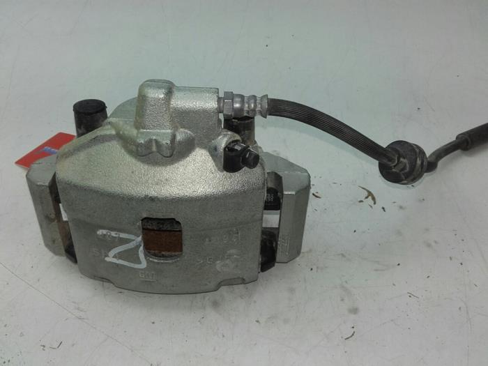 Gebrauchte Bremszange links vorne Opel Corsa E 1.4 16V Preis € 42,00 Margenregelung angeboten von Wessel Parts & Service B.V.