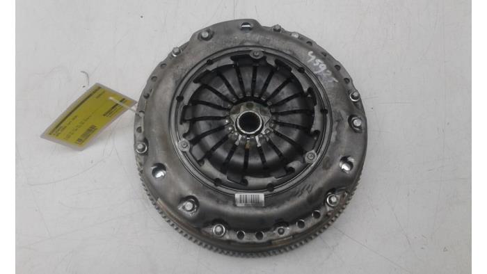 Gebrauchte Schwungrad Opel Corsa E 1.4 Turbo 16V Preis € 236,25 Margenregelung angeboten von Wessel Parts & Service B.V.