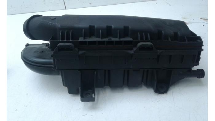 Begagnade Luftfilterhus Opel Grandland (X) 1.2 Turbo 12V Pris € 30,45 Marginaltabell erbjuds av Wessel Parts & Service B.V.