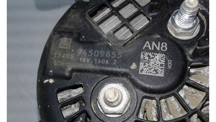 Begagnade Dynamo Opel Mokka/Mokka X 1.6 CDTI 16V 4x2 Pris € 93,45 Marginaltabell erbjuds av Wessel Parts & Service B.V.
