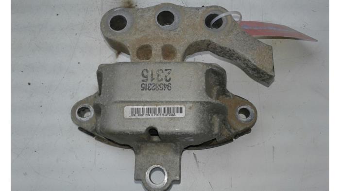 Used Engine mount Opel Mokka/Mokka X 1.6 CDTI 16V 4x2 Price € 61,95 Margin scheme offered by Wessel Parts & Service B.V.