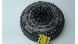 Used Flywheel Renault Grand Scénic III (JZ) 1.5 dCi 110 Price € 199,00 Margin scheme offered by Autobedrijf G.H. Wessel B.V.