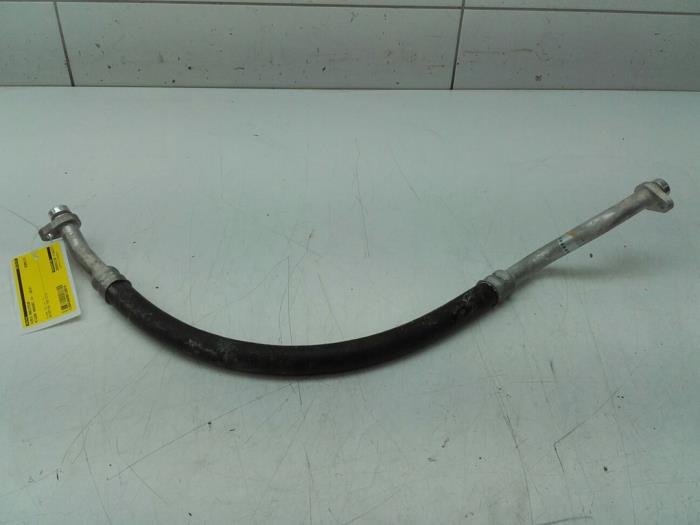 Usagé Radiateur clim Nissan Qashqai (J11) 1.3 DIG-T 140 16V Prix € 82,95 Règlement à la marge proposé par Wessel Parts & Service B.V.