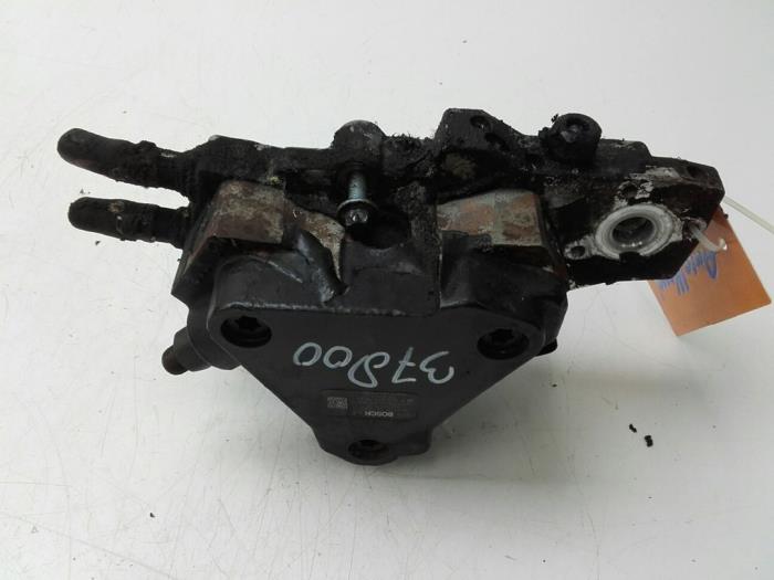 Diesel pump Mercedes Sprinter 3t 215 CDI 16V - 6460700401 646986 BOSCH