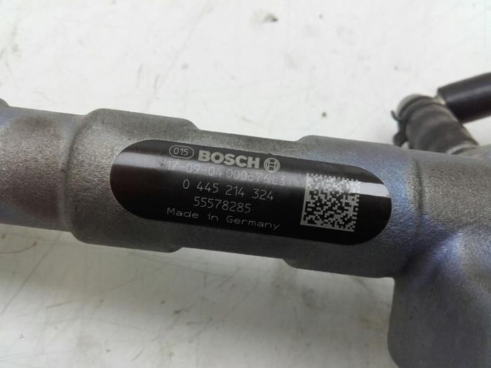 Usagé Système d'injection Opel Insignia Sports Tourer 2.0 CDTI 16V Prix € 93,45 Règlement à la marge proposé par Wessel Parts & Service B.V.