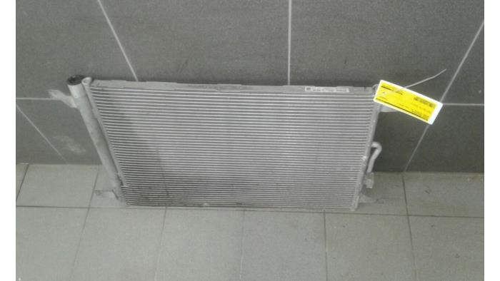 Usagé Radiateur clim Skoda Octavia Combi (5EAC) 1.2 TSI 16V Prix € 103,95 Règlement à la marge proposé par Wessel Parts & Service B.V.
