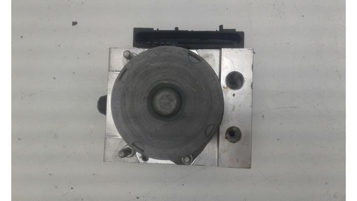 Gebrauchte ABS Pumpe Landrover Range Rover Sport (LS) 2.7 TDV6 24V Preis € 82,95 Margenregelung angeboten von Wessel Parts & Service B.V.