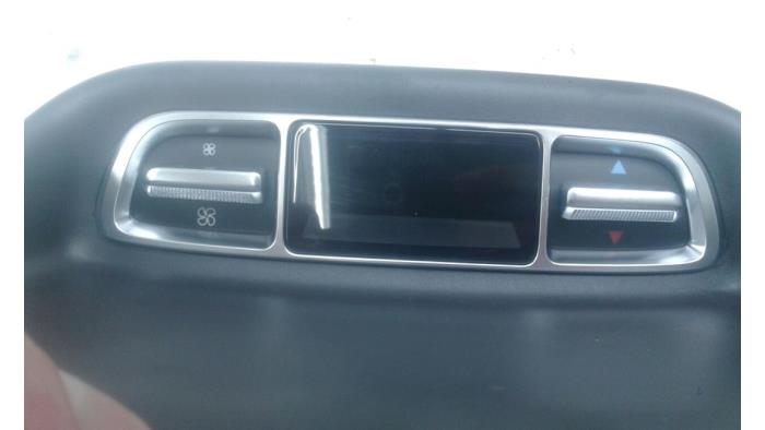 Gebrauchte Klimabedienteil Mercedes V (447.8) EQV 300 Preis € 103,95 Margenregelung angeboten von Wessel Parts & Service B.V.