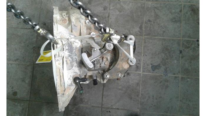 Gebrauchte Getriebe Opel Corsa E 1.4 16V Preis auf Anfrage angeboten von Wessel Parts & Service B.V.