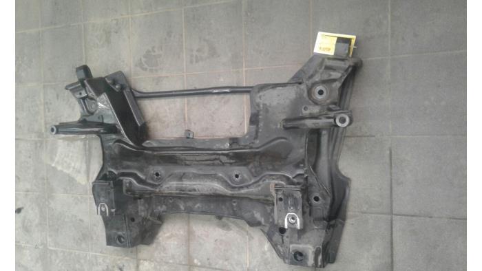 Usagé Faux châssis Opel Crossland (X) 1.2 Turbo 12V Prix € 313,95 Règlement à la marge proposé par Wessel Parts & Service B.V.