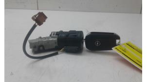 Used Remote control kit Opel Crossland/Crossland X 1.2 Turbo 12V Price on request offered by Autobedrijf G.H. Wessel B.V.