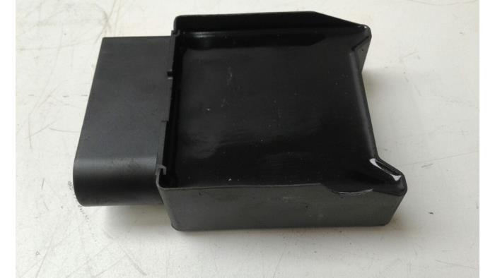 Usagé Module pompe carburant Volkswagen Golf VII Variant (AUVV) 1.4 TSI 16V Prix € 40,95 Règlement à la marge proposé par Wessel Parts & Service B.V.