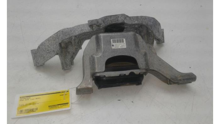 Usagé Support moteur Mini Mini Open (R57) 1.6 16V Cooper S Prix € 72,45 Règlement à la marge proposé par Wessel Parts & Service B.V.