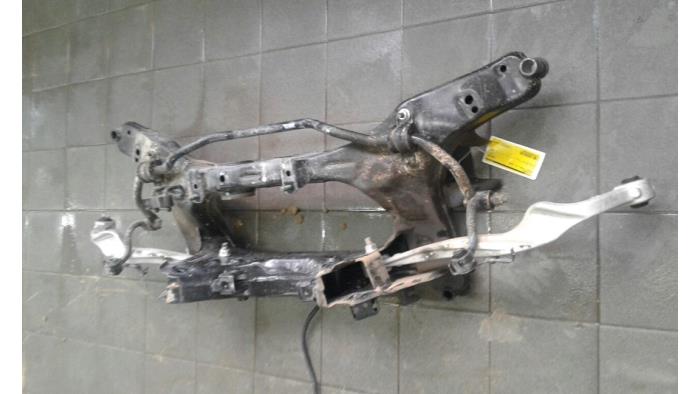 Swing arm from a Nissan X-Trail (T32) 1.7 dCi All Mode 2019