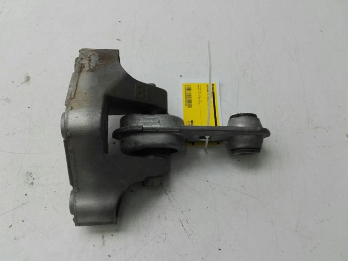 Usagé Support moteur Nissan X-Trail (T32) 1.7 dCi All Mode Prix € 61,95 Règlement à la marge proposé par Wessel Parts & Service B.V.