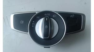 Used Light switch Mercedes EQV EQV 300 Price € 53,90 Margin scheme offered by Autobedrijf G.H. Wessel B.V.