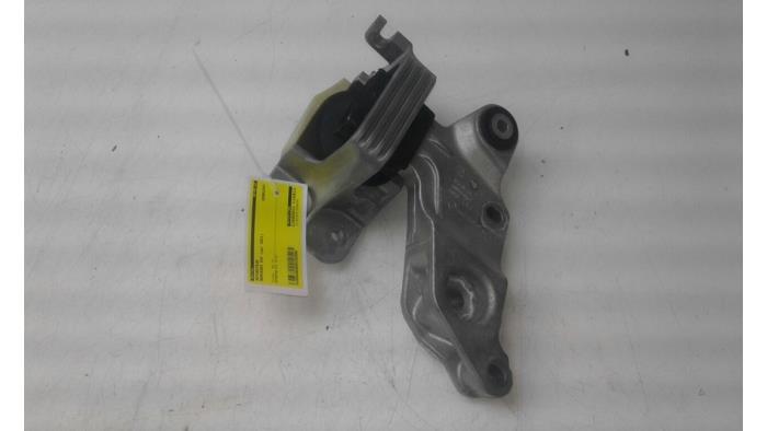 Begagnade Motorfäste Mercedes EQV 300 Pris € 51,45 Marginaltabell erbjuds av Wessel Parts & Service B.V.