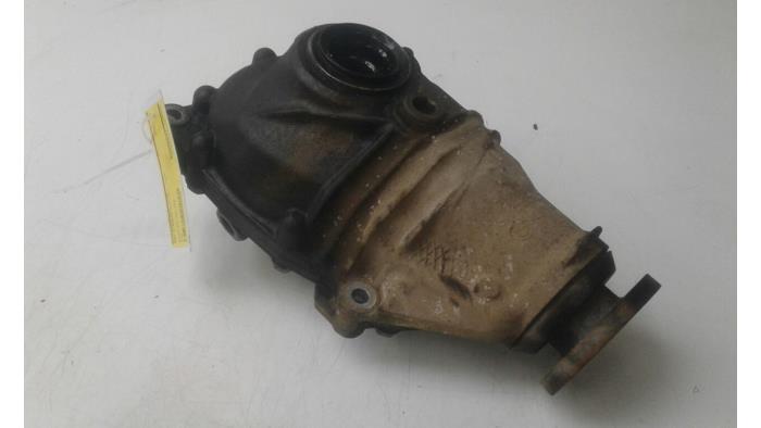 Usagé Différentiel avant BMW 5 serie Touring (E61) 530xd 24V Prix € 313,95 Règlement à la marge proposé par Wessel Parts & Service B.V.