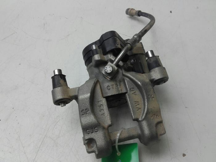 Gebrauchte Bremszange links hinten Skoda Superb Combi (3V5) 1.4 TSI iV 6V Preis € 72,45 Margenregelung angeboten von Wessel Parts & Service B.V.