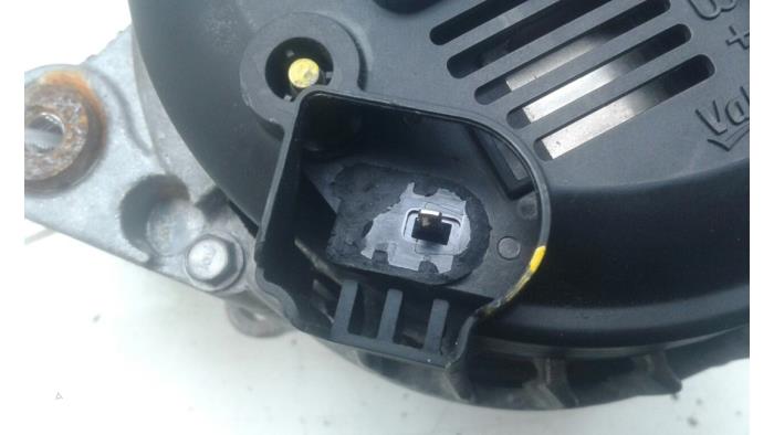 Begagnade Dynamo Volkswagen Up! (121) 1.0 12V 60 Pris på förfrågan erbjuds av Wessel Parts & Service B.V.