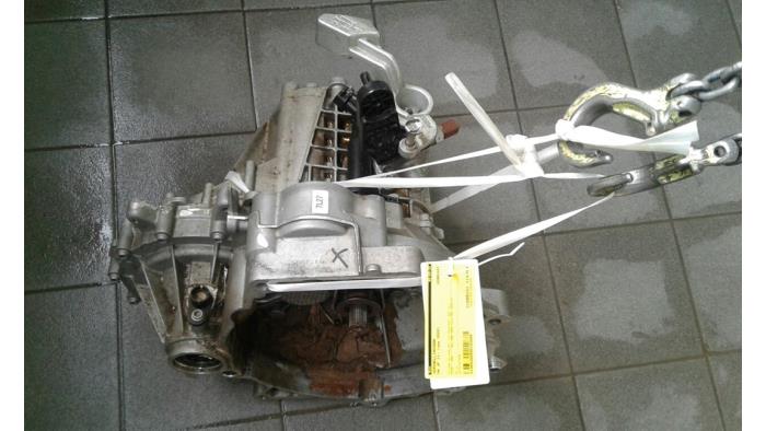 Gebrauchte Getriebe Volkswagen Up! (121) 1.0 12V 60 Preis auf Anfrage angeboten von Wessel Parts & Service B.V.