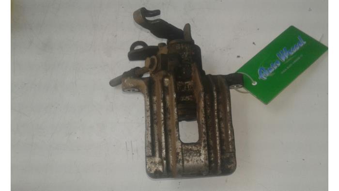 Gebrauchte Bremszange links hinten Skoda Kamiq 1.6 TDI 16V Preis € 82,95 Margenregelung angeboten von Wessel Parts & Service B.V.