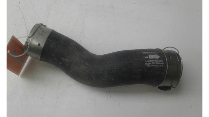 Gebrauchte Intercooler Schlauch Mercedes GLE (W166) 250d 2.0 Preis € 61,95 Margenregelung angeboten von Wessel Parts & Service B.V.
