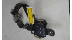 Used Rear seatbelt tensioner, right Kia Sportage (QL) Price € 199,00 Margin scheme offered by Autobedrijf G.H. Wessel B.V.