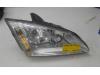 Headlight, right from a Ford Focus 2 Wagon  2006