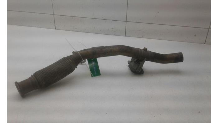 Usagé Tube échappement avant Volkswagen Golf VII (AUA) 1.6 TDI 16V Prix € 72,45 Règlement à la marge proposé par Wessel Parts & Service B.V.