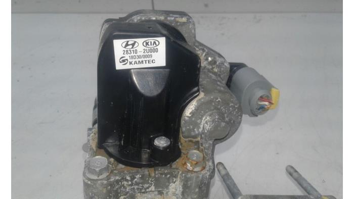 Intake manifold from a Kia Sportage (QL) 1.6 CRDi 16V 136 2019