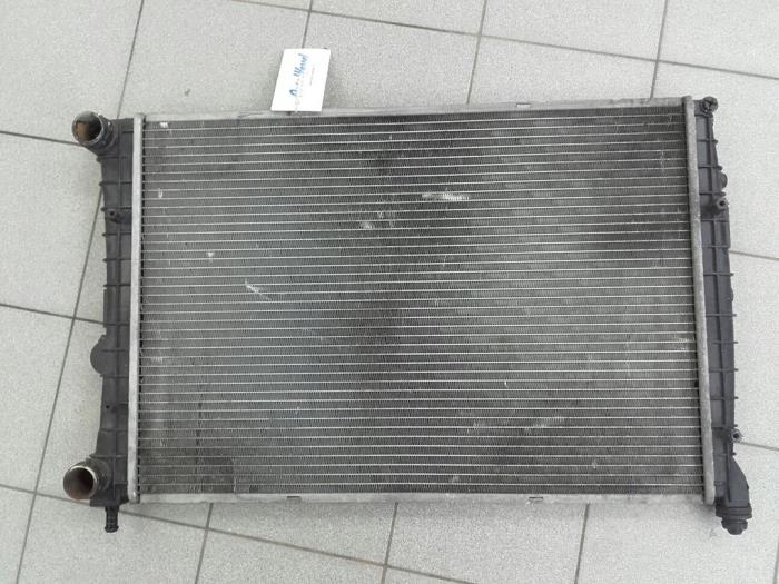 Used Radiator Alfa Romeo GT (937) 2.0 JTS 16V Price € 82,95 Margin scheme offered by Wessel Parts & Service B.V.