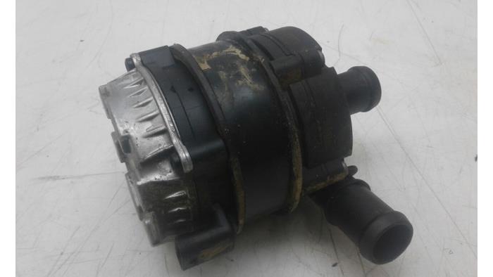 Begagnade Vattenpump Skoda Superb Combi (3V5) 1.4 TSI iV 6V Pris € 51,45 Marginaltabell erbjuds av Wessel Parts & Service B.V.