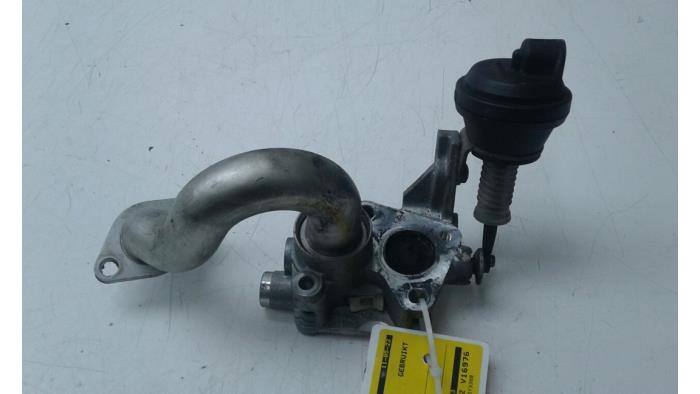 Usagé Divers Mercedes S (222.0/222.1) 3.0 S-350 BlueTEC, S-350d 24V Prix € 51,45 Règlement à la marge proposé par Wessel Parts & Service B.V.
