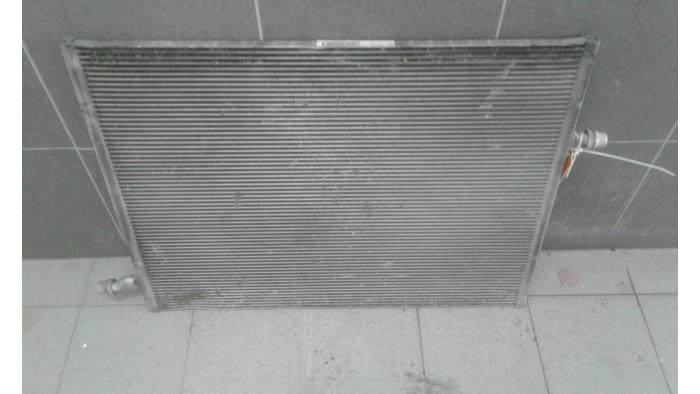 Usagé Radiateur Mercedes S (222.0/222.1) 3.0 S-350 BlueTEC, S-350d 24V Prix € 156,45 Règlement à la marge proposé par Wessel Parts & Service B.V.
