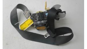 Usagé Tendeur de ceinture droit Kia Ceed (CDB5/CDBB) 1.4i 16V Prix sur demande proposé par Autobedrijf G.H. Wessel B.V.
