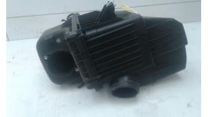 Used Air box Hyundai H1 People Price € 79,00 Margin scheme offered by Autobedrijf G.H. Wessel B.V.