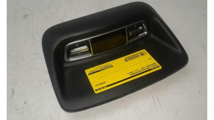 Gebrauchte Klimabedienteil Mercedes EQV 300 Preis € 114,35 Margenregelung angeboten von Wessel Parts & Service B.V.