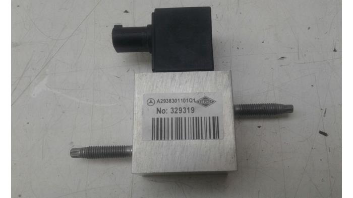 Usados Varios Mercedes EQV 300 Precio € 45,05 Norma de margen ofrecido por Wessel Parts & Service B.V.