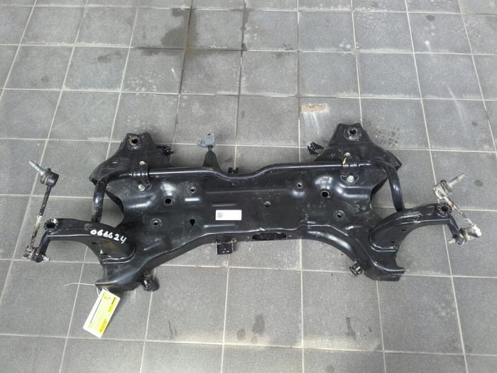 Usagé Faux châssis Kia Ceed (CDB5/CDBB) 1.4i 16V Prix € 131,25 Règlement à la marge proposé par Wessel Parts & Service B.V.